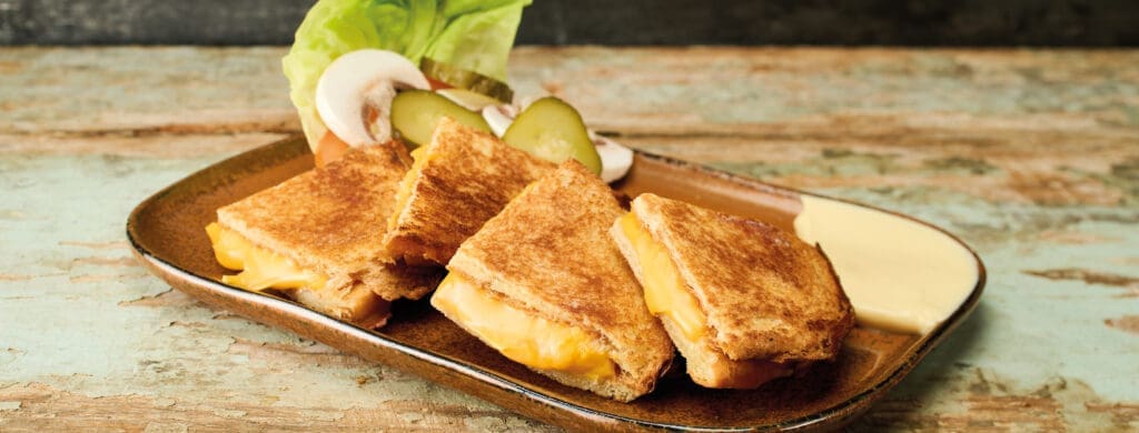 Grilled cheeseburger