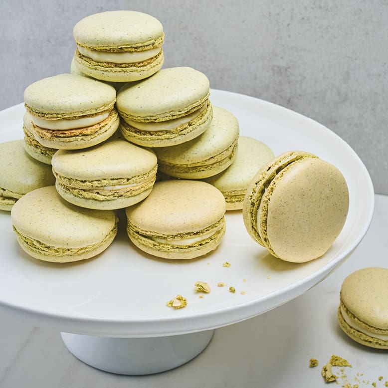 Pistachio macaroons